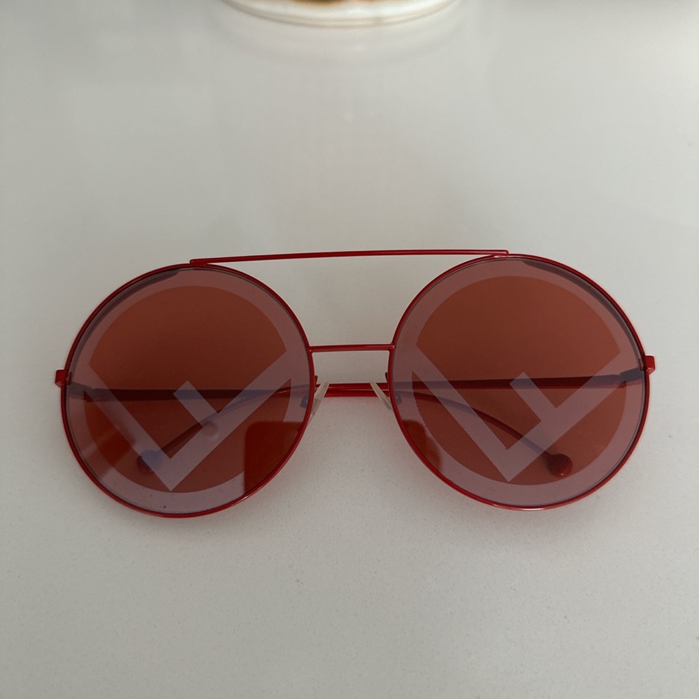 Fendi round sunglasses